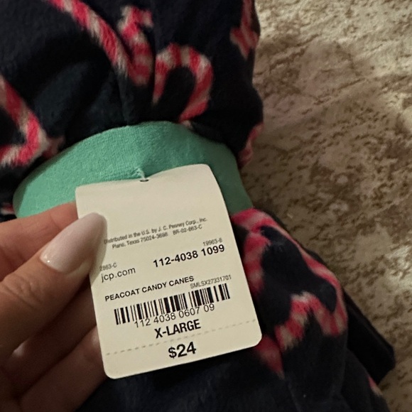 Sleep Chic Women's Heart Pajama Set - Black and Pink - Picture 2 of 7